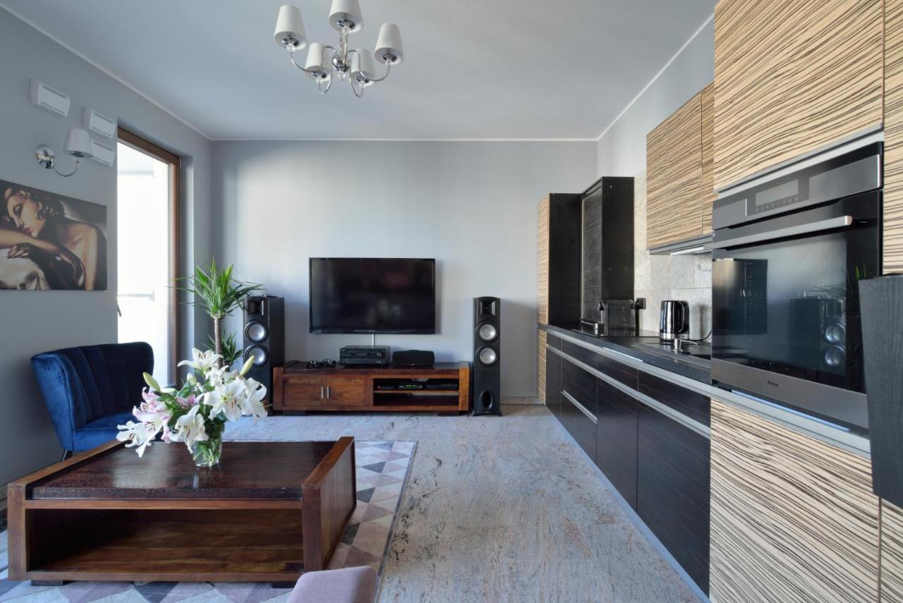 Apartment Studio Cinema 3d Cybernetyki 6 *